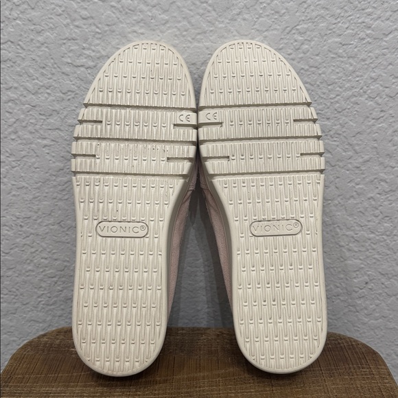 Vionic Uptown Pink Suede Loafers Size 7.5 - Picture 8 of 8